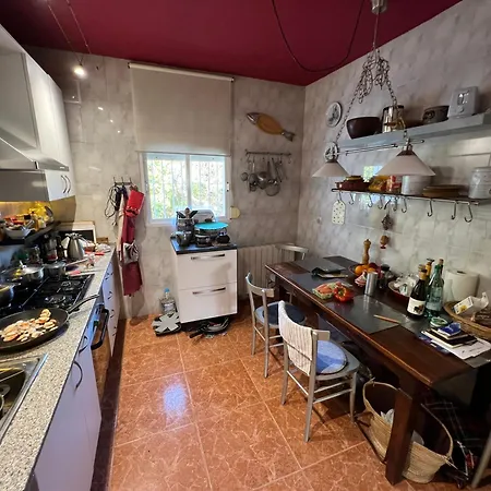 Casa Del Monte Cazador 샬레 카디스